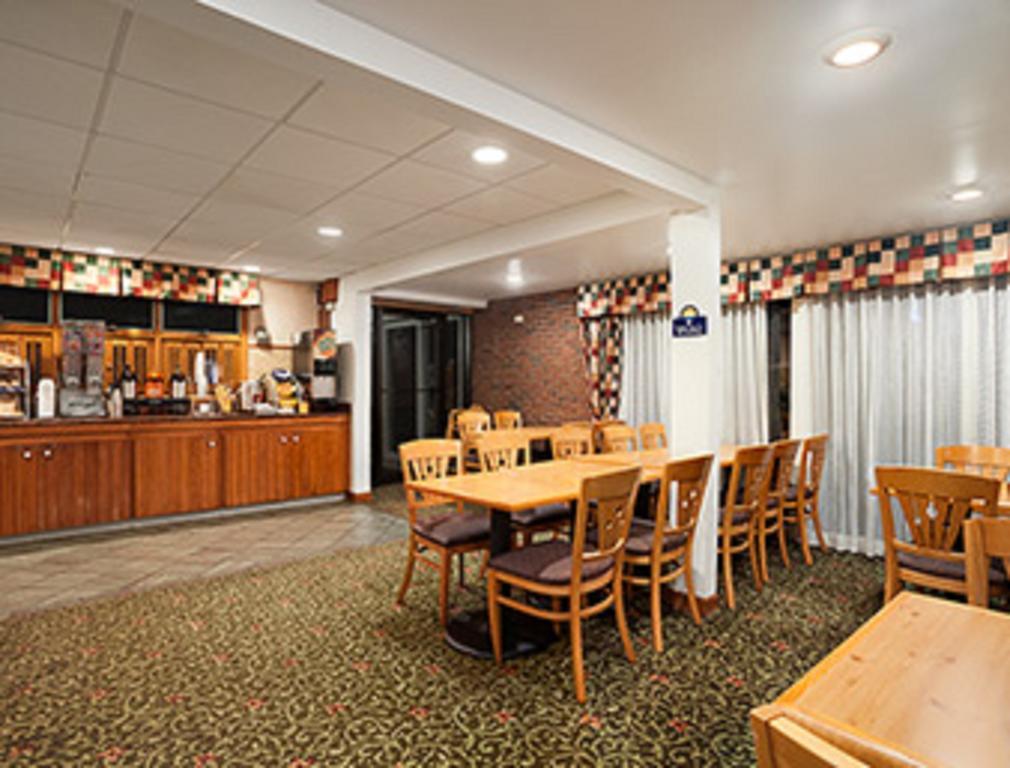 Days Inn By Wyndham Rutland/Killington Area מראה חיצוני תמונה