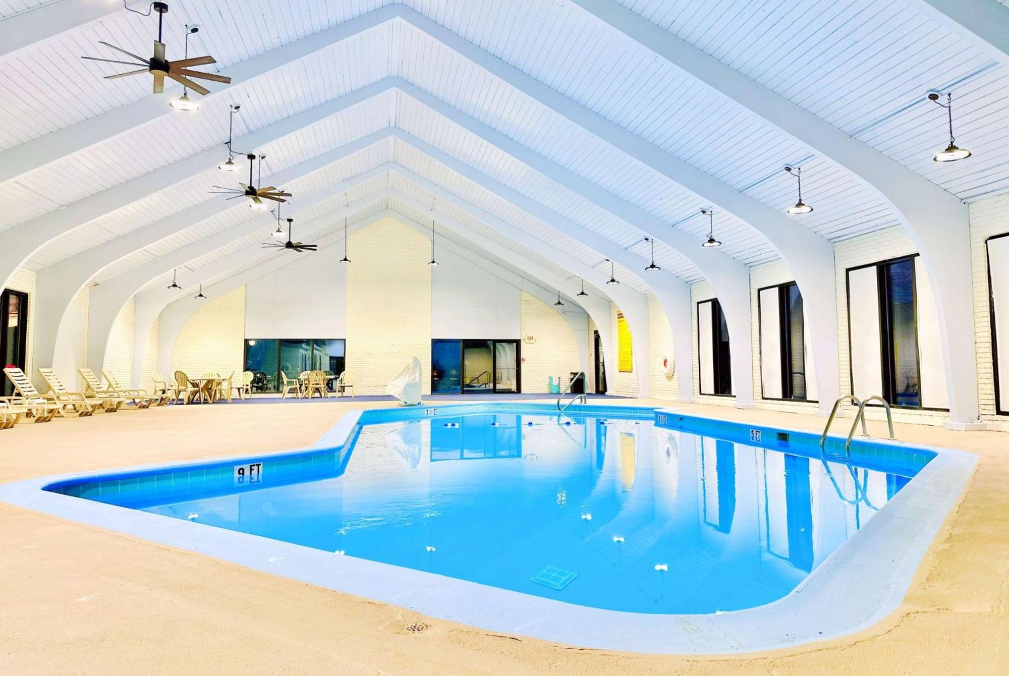 Days Inn By Wyndham Rutland/Killington Area מראה חיצוני תמונה